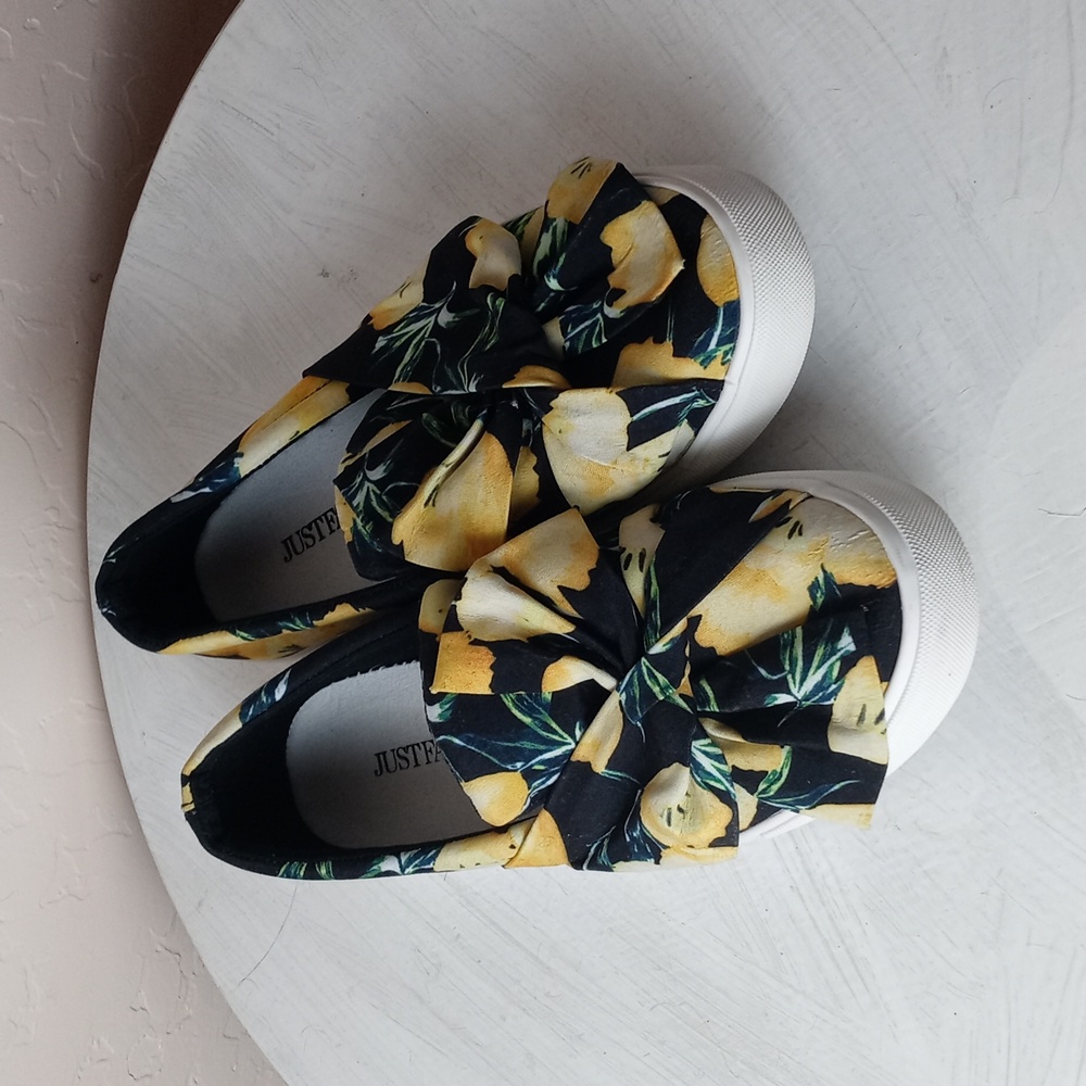 Just Fab Sneakers Shoes